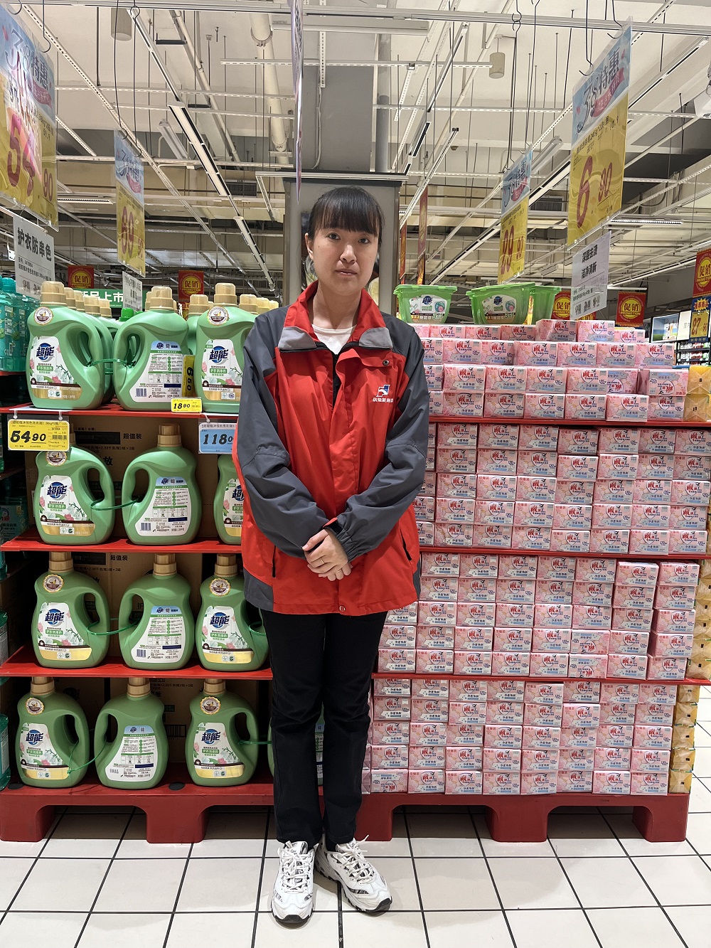 1742436100311098464.jpg 11超市经理田小颖.jpg